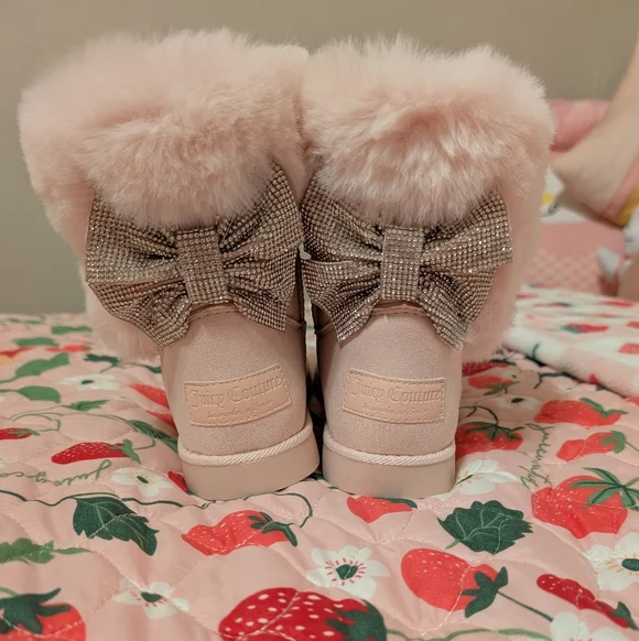 Juicy Couture x Forever 21 Faux Fur Trim Booties - Picture 3 of 6